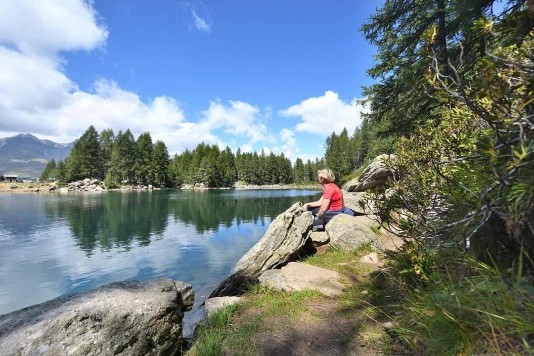 Mansarda Vista Lago A Campodolcino Appartement Buitenkant foto